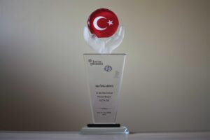 14 Kar Film Festivali Plaket